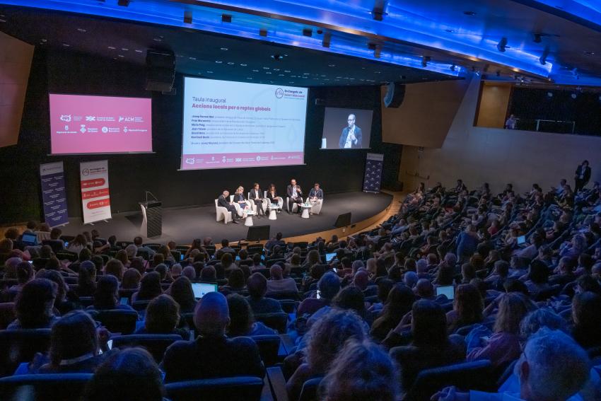 Taula inaugural amb les entitats organitzadores del 2n Congrés de Salut i Món Local