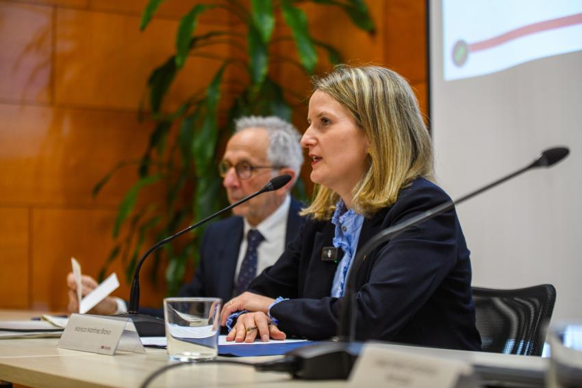 La consellera Martínez Bravo, en la seva intervenció a la Junta General del CSC