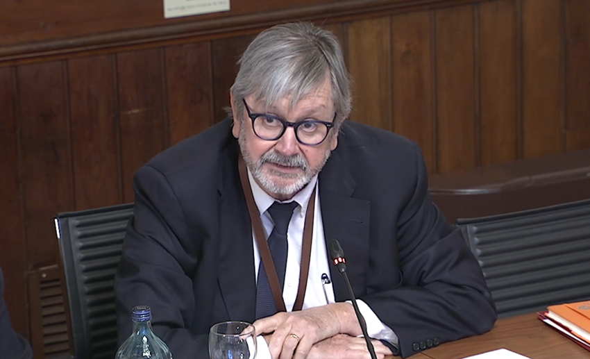 Compareixença del director general al Parlament