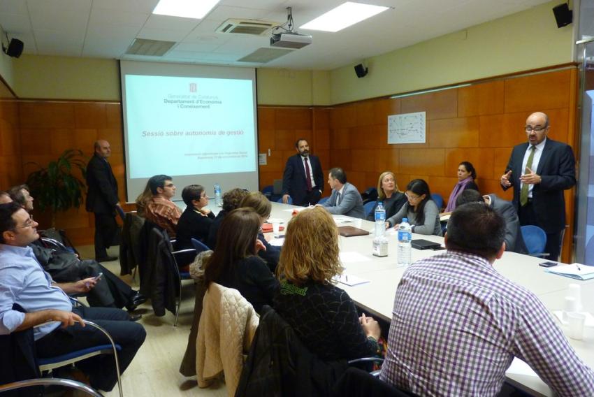 exit-de-participacio-a-la-sessio-sobre-com-interpretar-l2019autonomia-de-gestio-de-les-epic.jpg