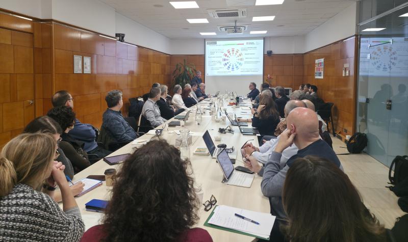 Francesc Garcia Cuyàs, gerent de l'IDI, durant la presentació a la Comissió Permanent