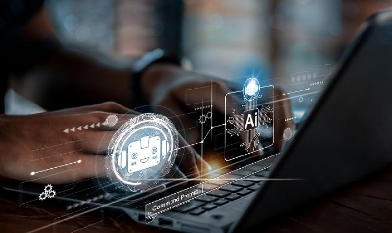 chatear-ia-o-inteligencia-artificial-joven-empresario-chateando-ia-inteligente-o-inteligencia-artificial-usando-chatbot-inteligencia-artificial-desarrollado-openai-1687957229.jpg